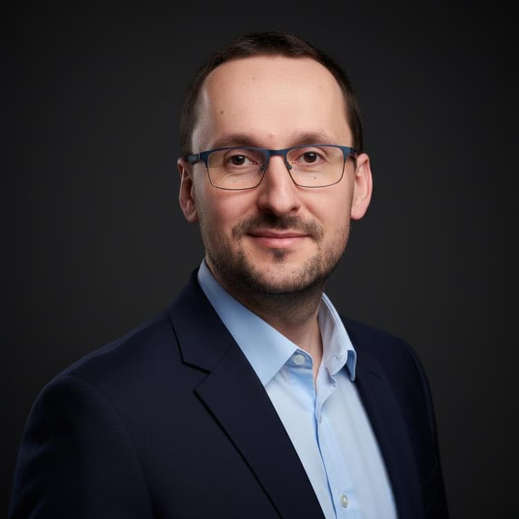 Jacek Zurowski, founder of SentiGrow